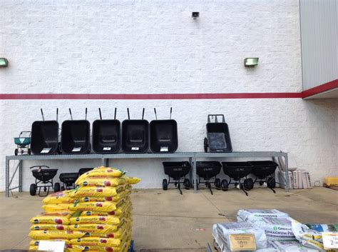 Tractor supply corinth ms - Find the nearest Tractor Supply store in Corinth, MS, offering pet supplies, livestock feed, power equipment, workwear and more. See store hours, directions, reviews and …